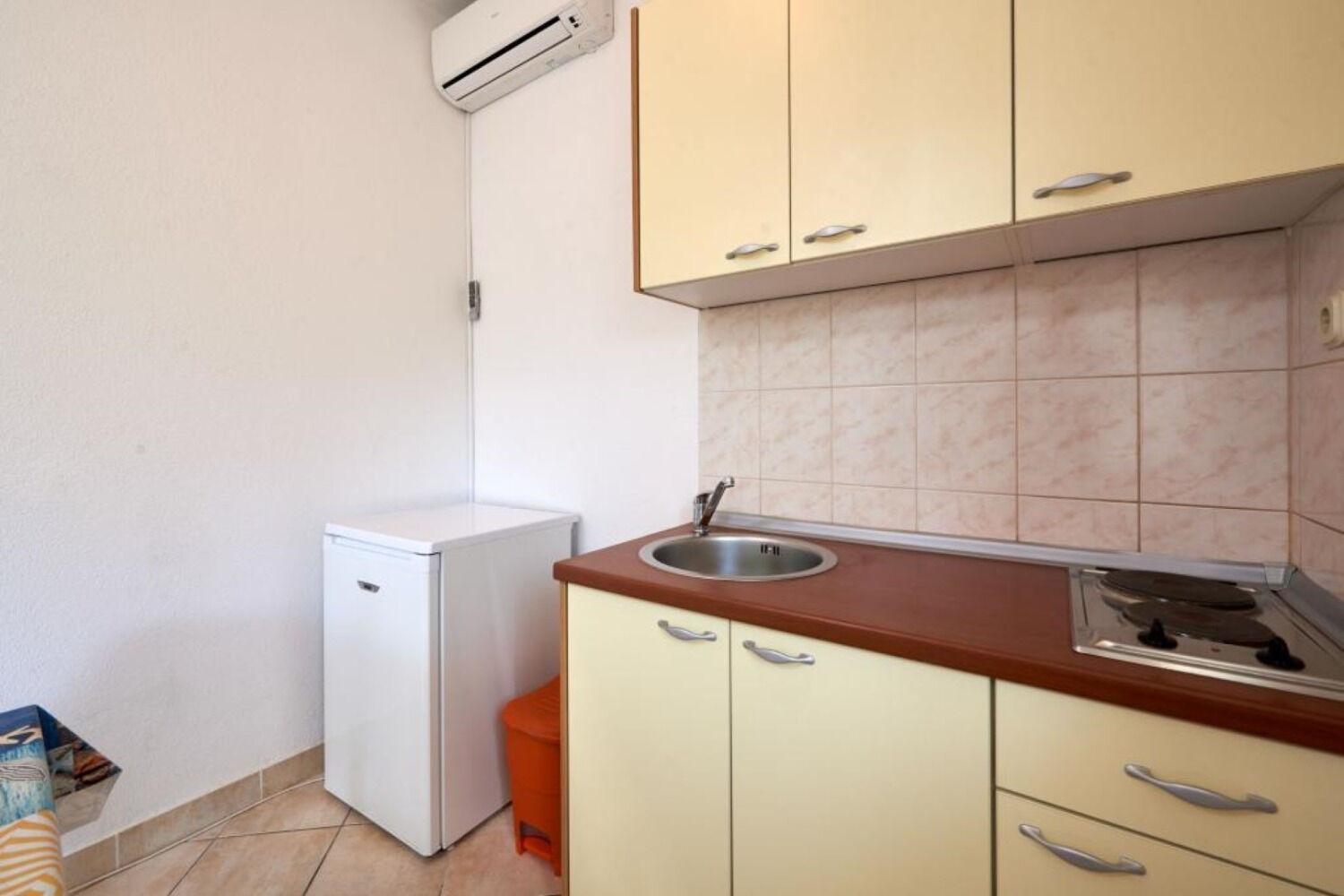Mare - 30 M From Pebble Apartamento *
